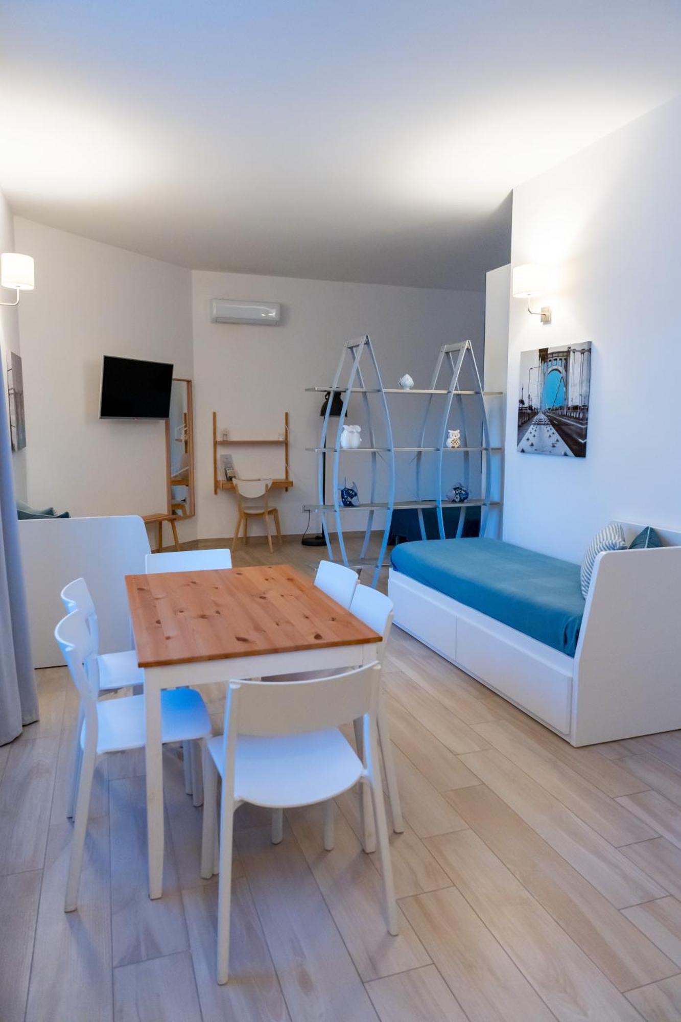 Aparthotel The Garden Pulsano