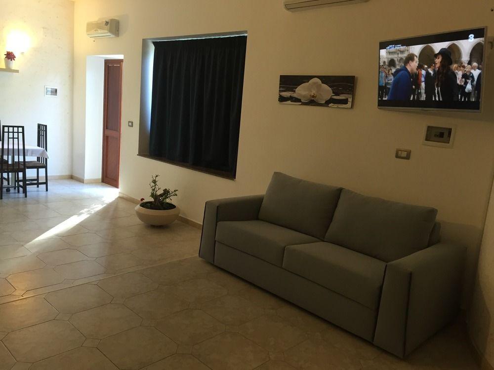 Aparthotel The Garden Pulsano